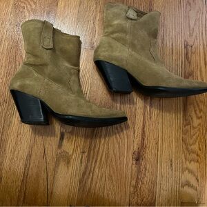 Zara suede boots size 38